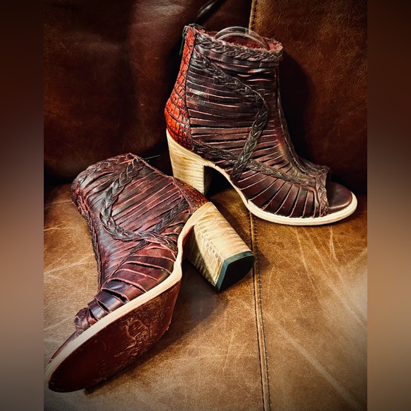 Freebird Bela Sandals Size 7 - Picture 1 of 5